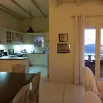 Villa The Royal Oak Otzias