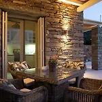 The Royal Oak Villa *