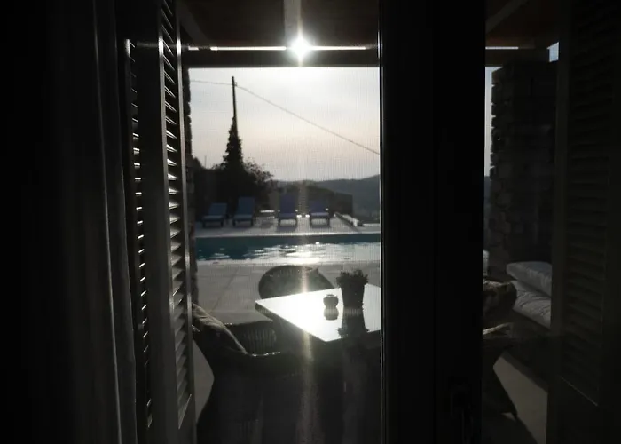 The Royal Oak Villa *